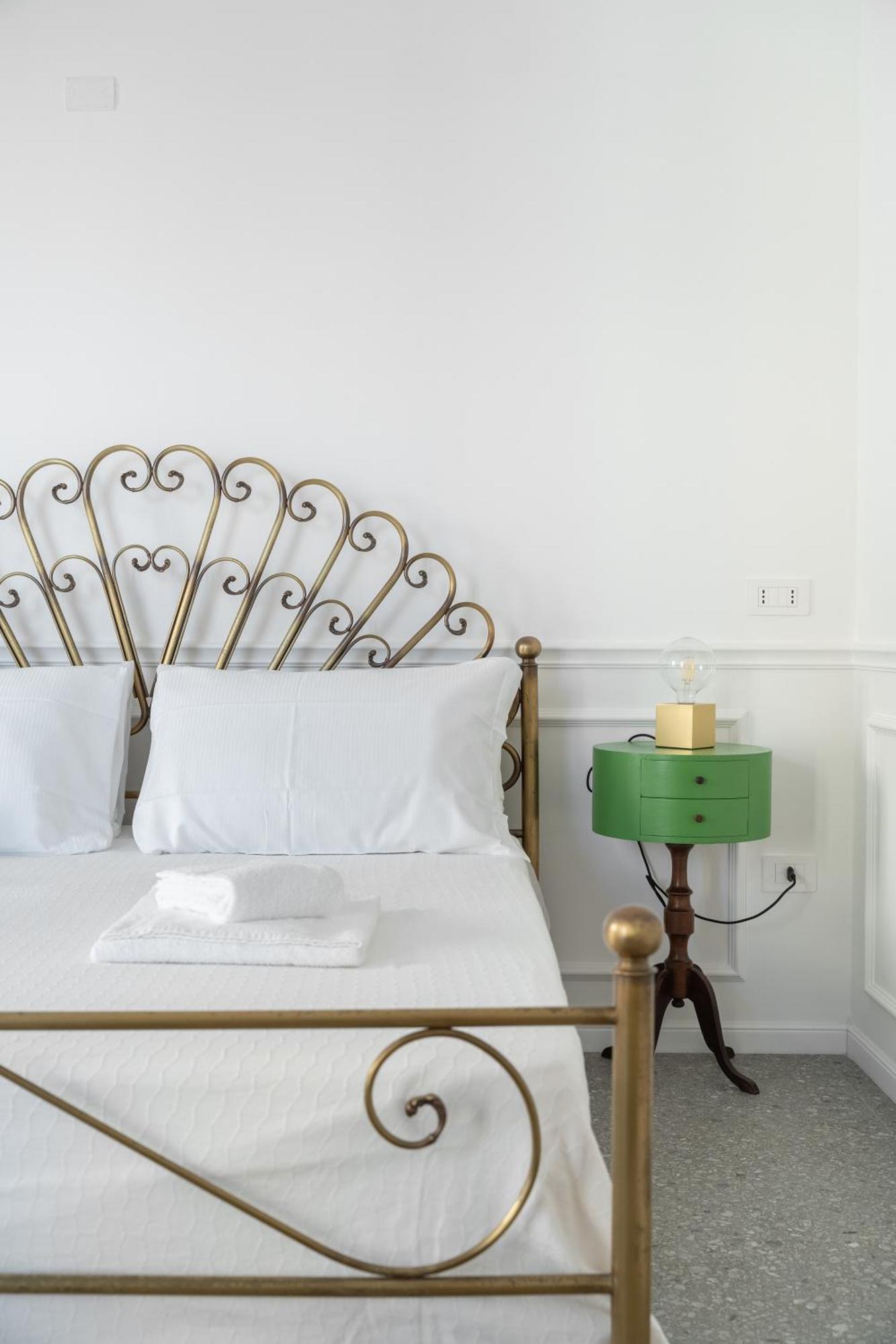 Ferienwohnung Palazzo Desiderio Castellammare di Stabia Exterior foto
